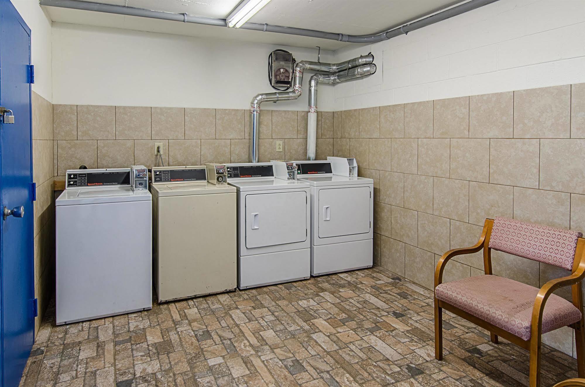 Motel 6-Staunton, Va מראה חיצוני תמונה