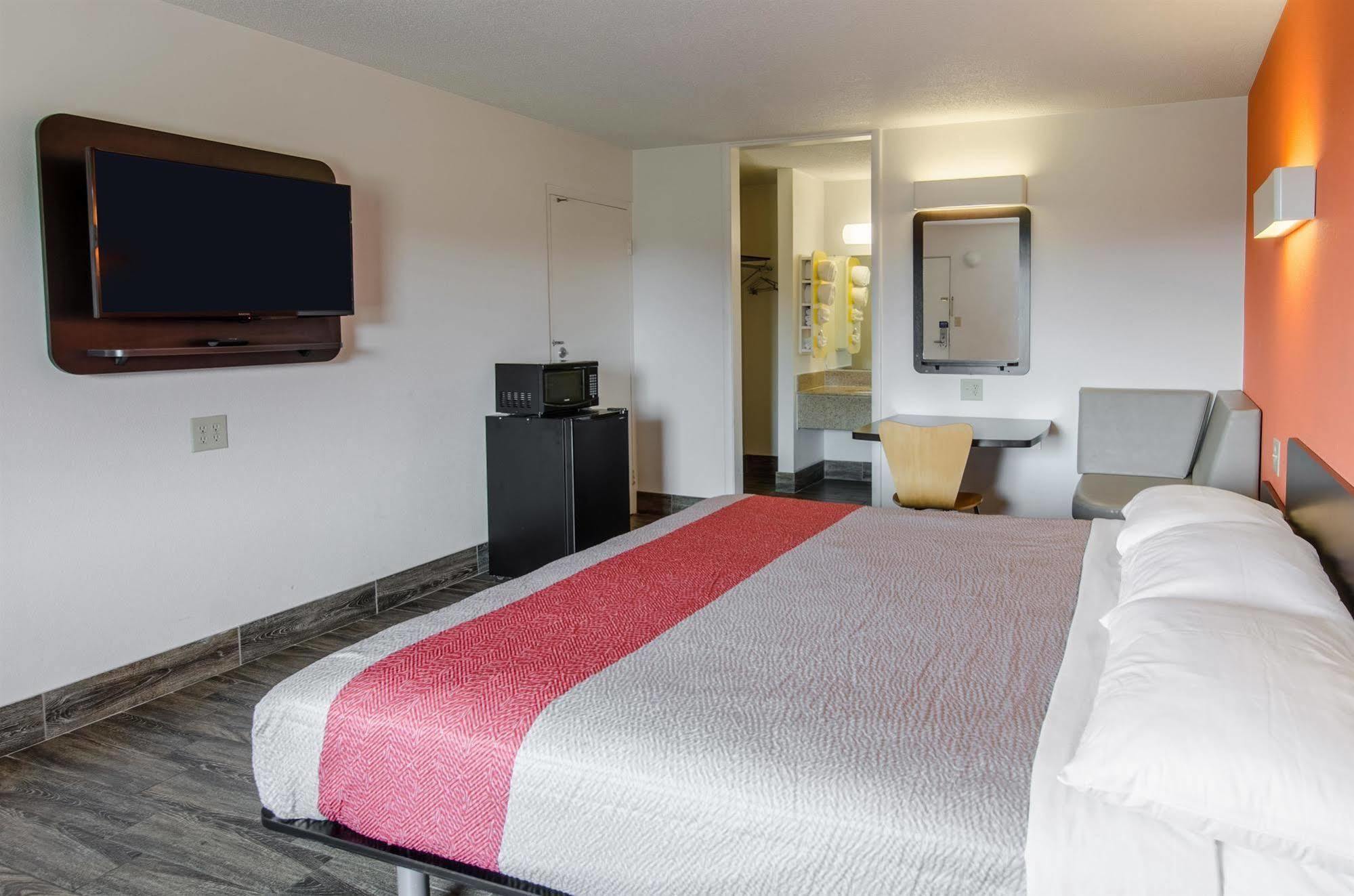 Motel 6-Staunton, Va מראה חיצוני תמונה