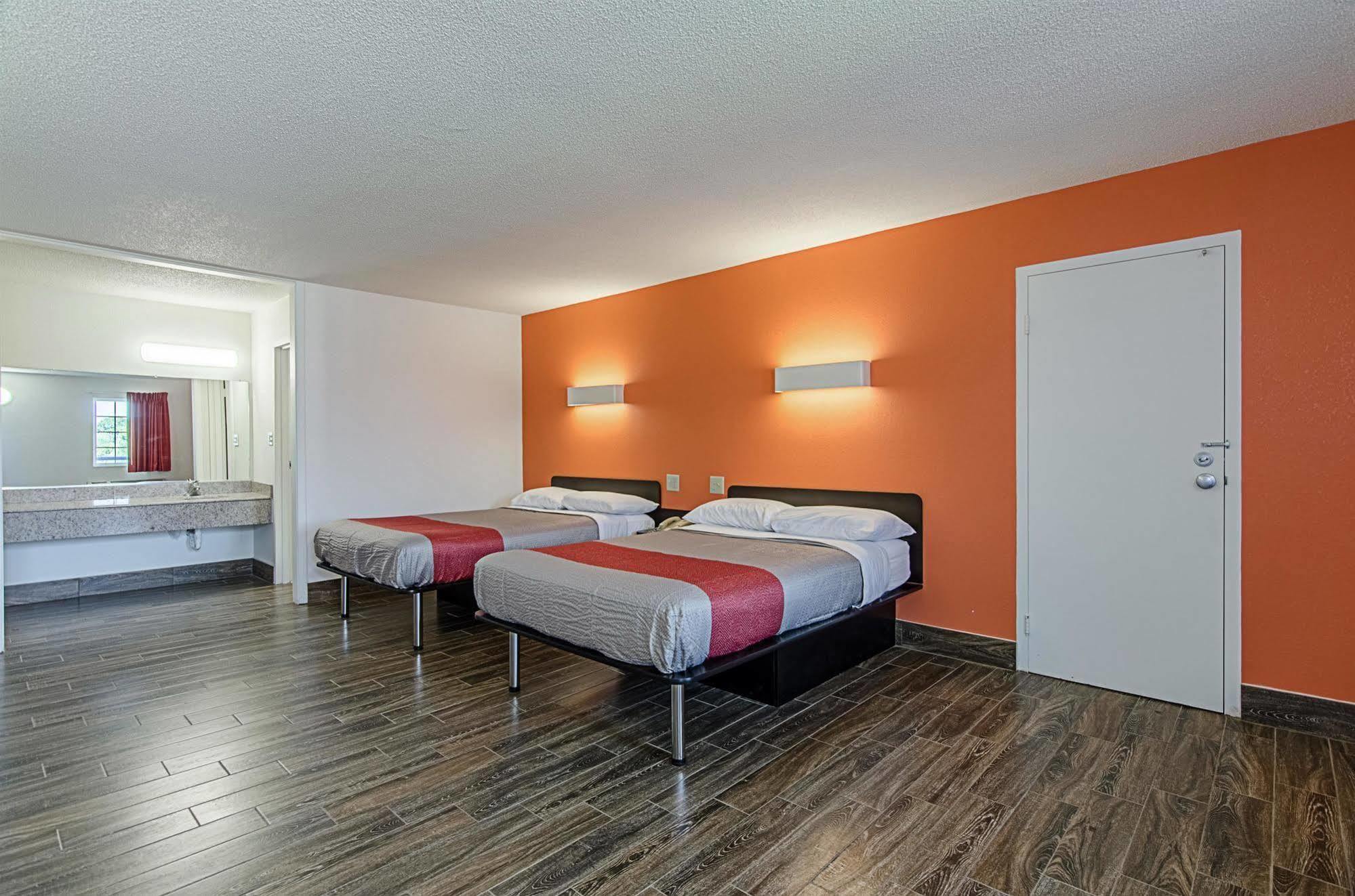 Motel 6-Staunton, Va מראה חיצוני תמונה